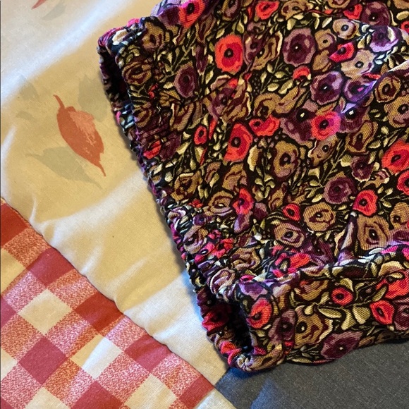 Croft & Barrow pink and Black Puff Sleeve Blouse - Picture 3 of 6